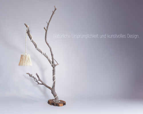 DSC03049-Bearbeitet Elegante Makramée Lampe aus altem Naturholz mit Boho-Charme